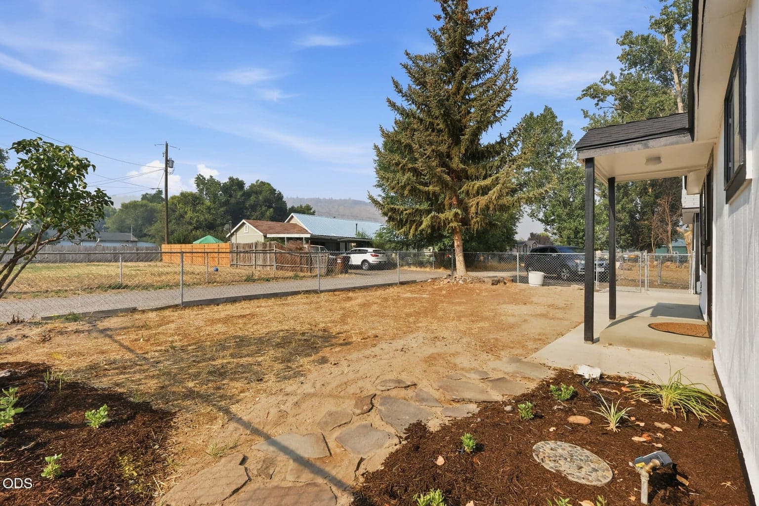 Photo of 2241 SE Roadway Lane 39 of 58