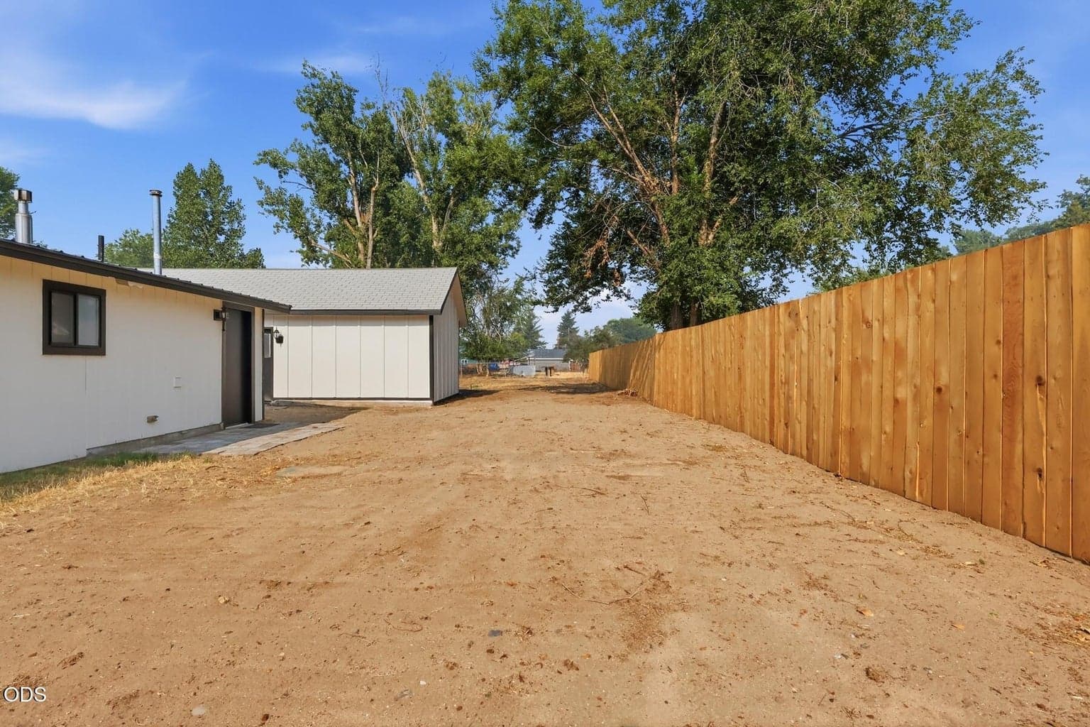 Photo of 2241 SE Roadway Lane 41 of 58