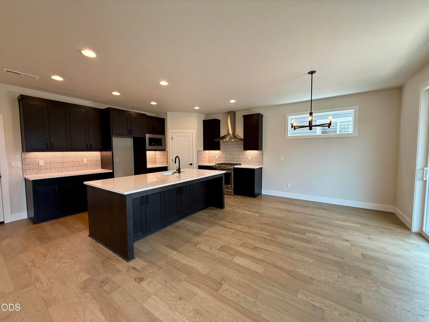 Photo of 21416 Krakatoa Court 6 of 30