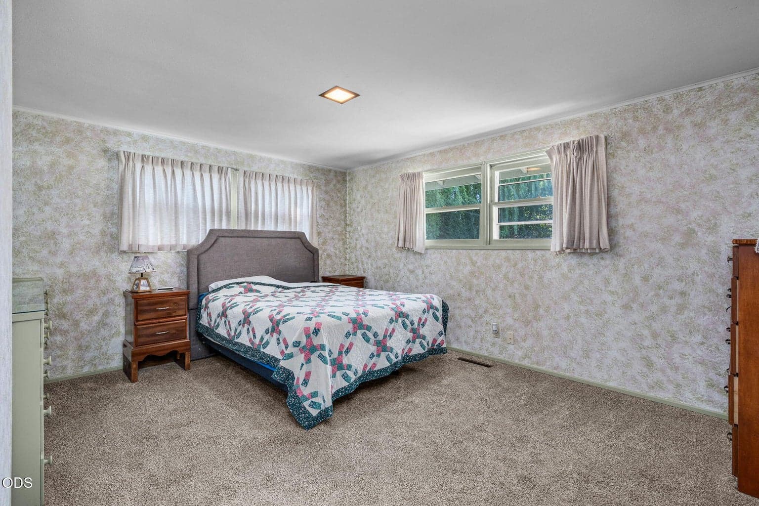 Photo of 630 NE Loper Avenue 17 of 27
