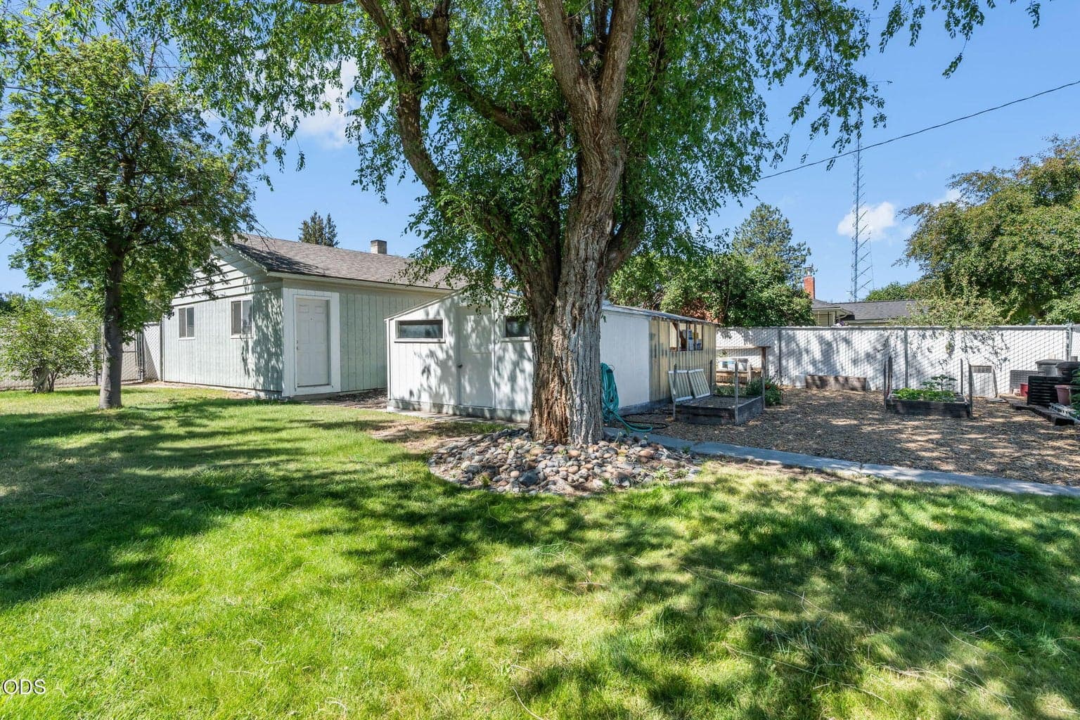 Photo of 630 NE Loper Avenue 22 of 27