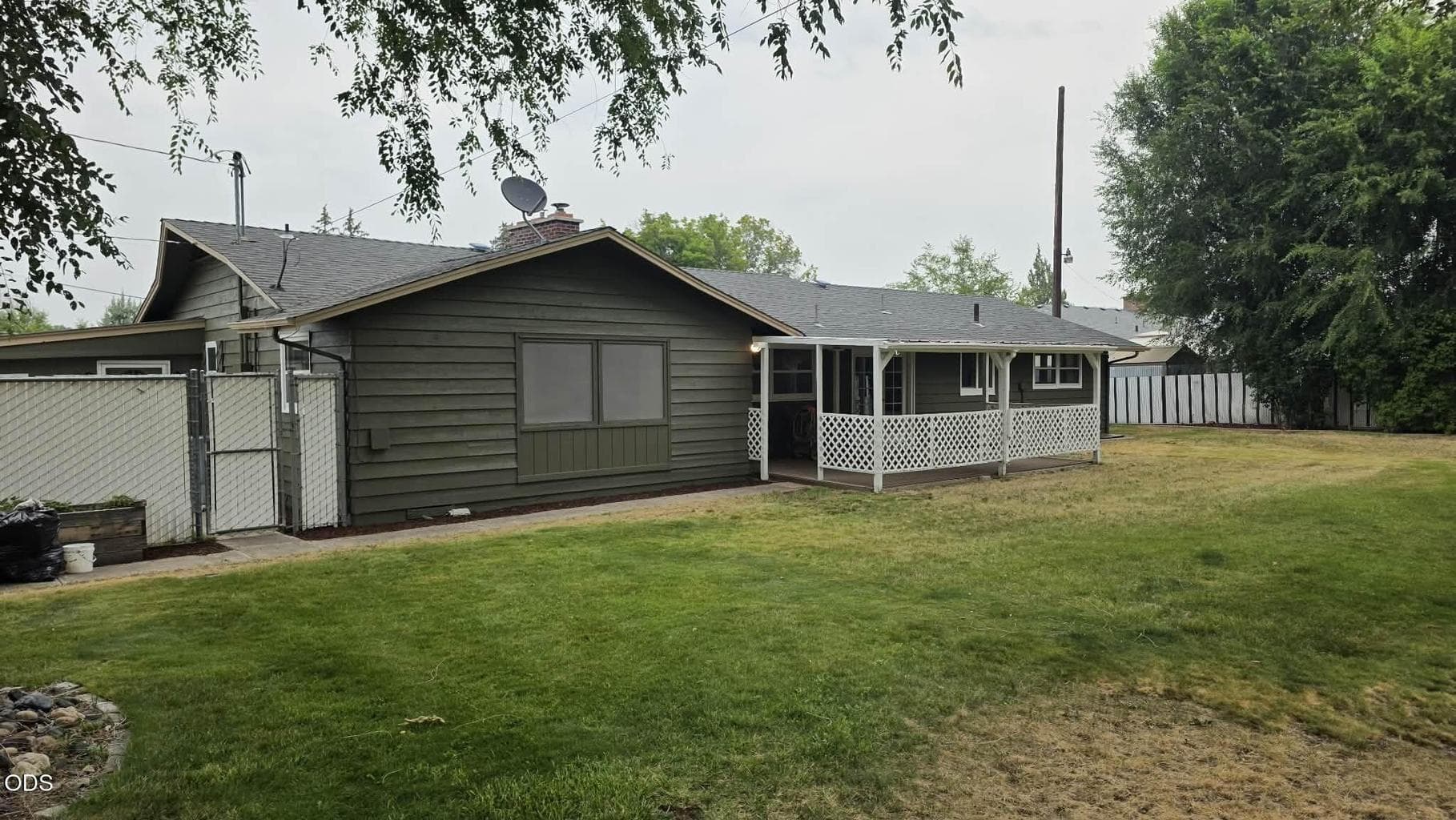 Photo of 630 NE Loper Avenue 20 of 27