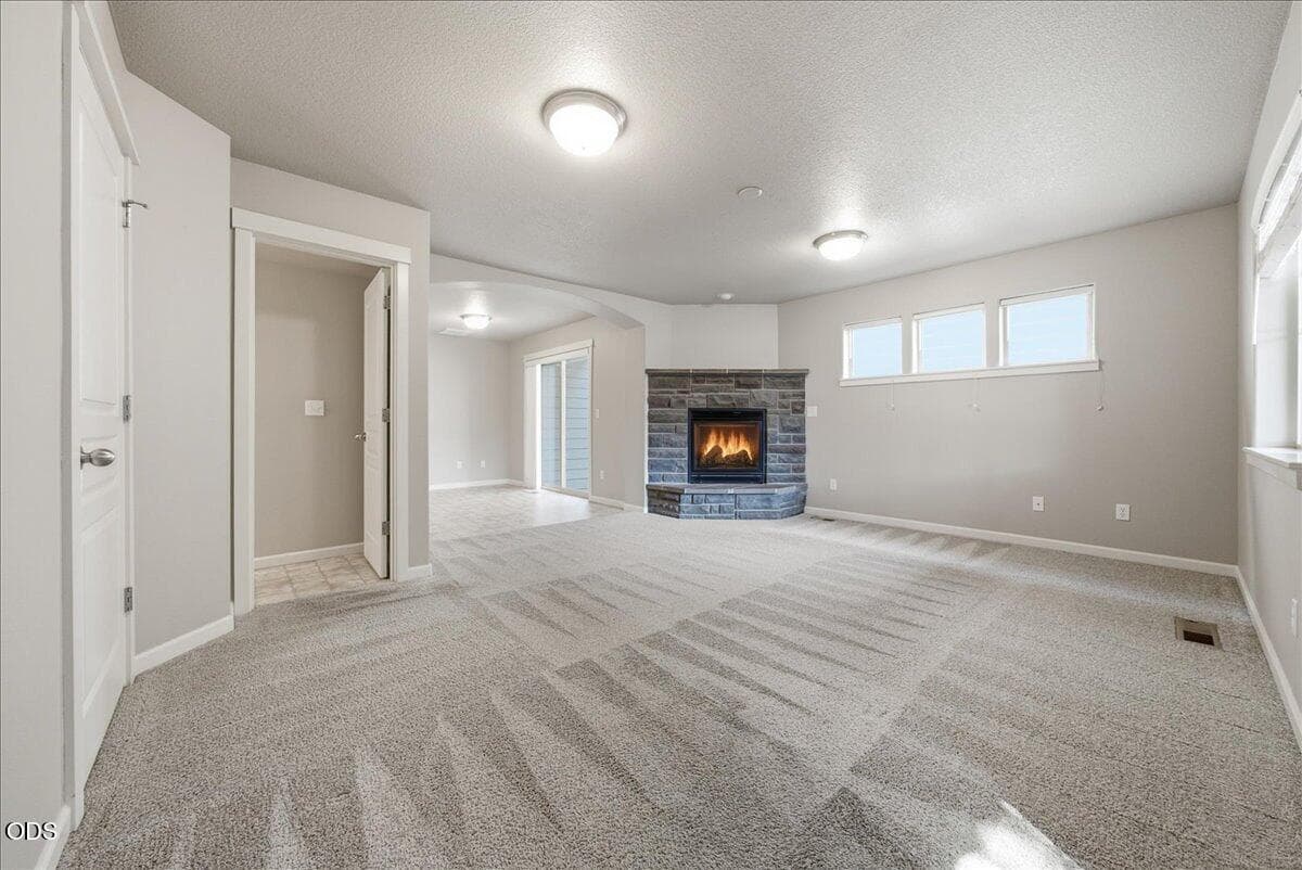 Photo of 437 27th Street 4 of 50