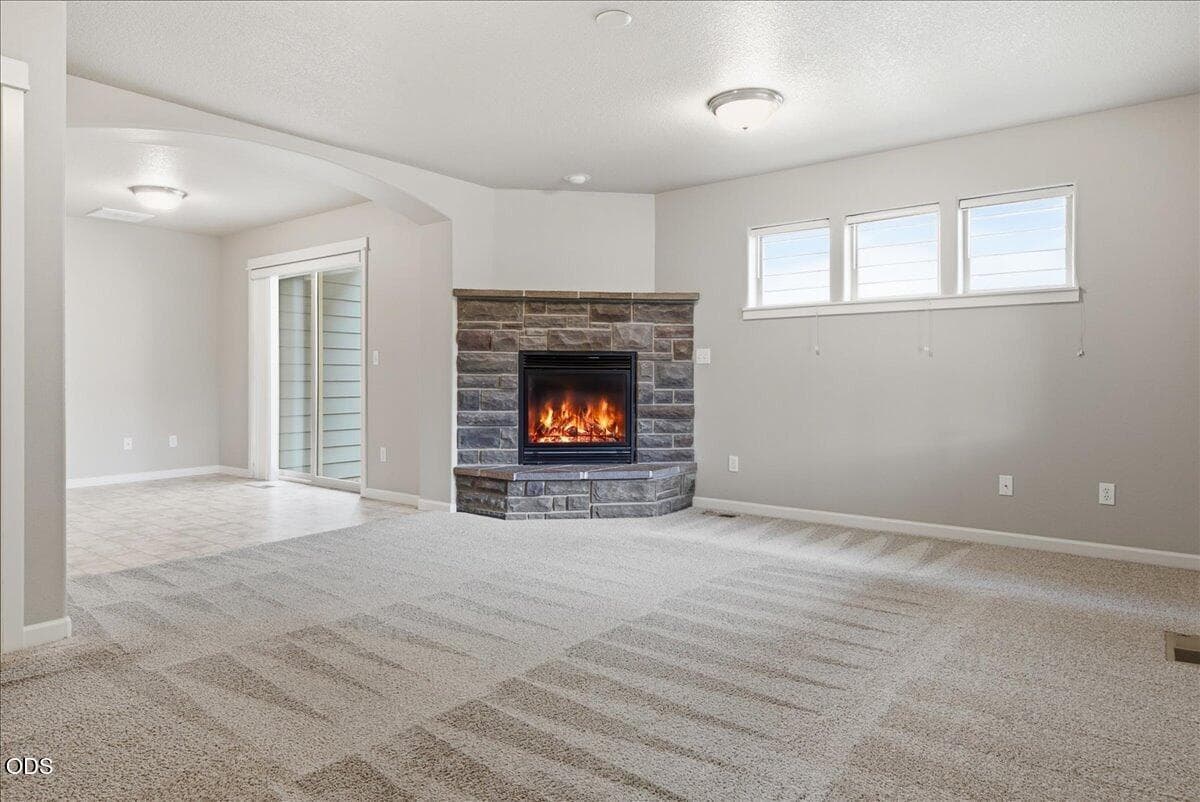 Photo of 437 27th Street 5 of 50