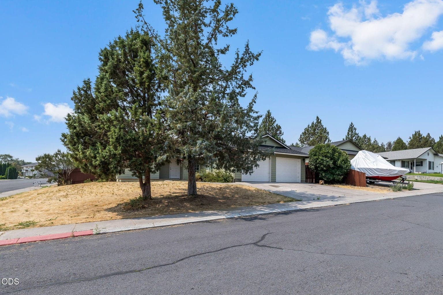 Photo of 629 Deer Ridge Court 2 of 33
