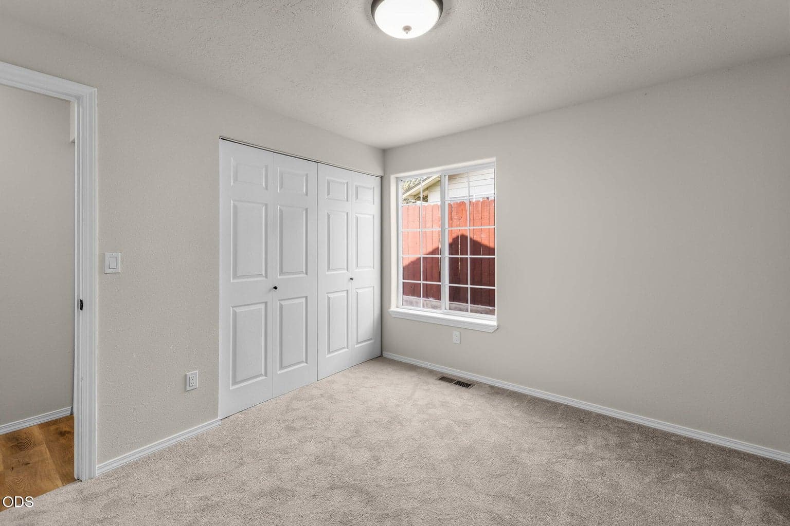 Photo of 629 SW Deer Ridge Court 25 of 33