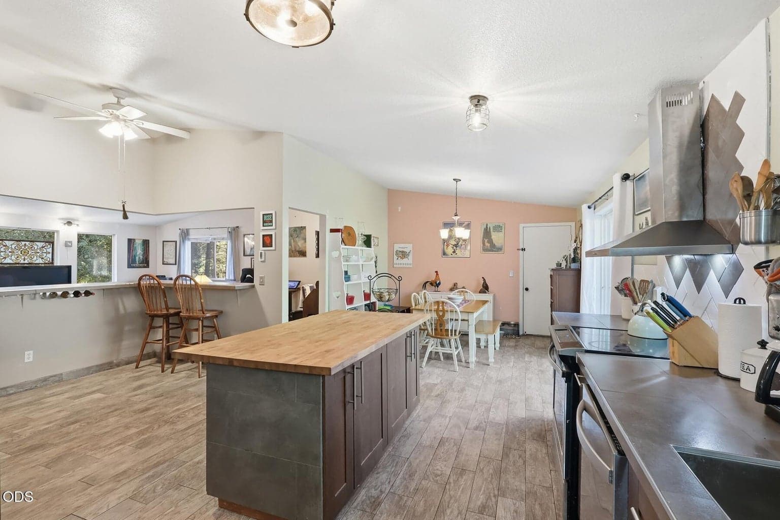 Photo of 16801 Gross Drive 26 of 68