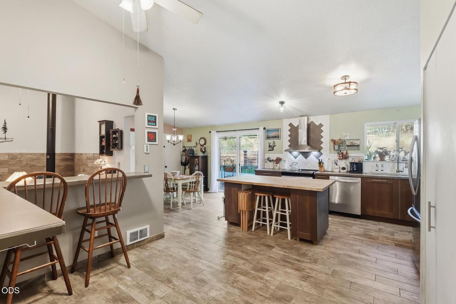 Photo of 16801 Gross Drive 31 of 68