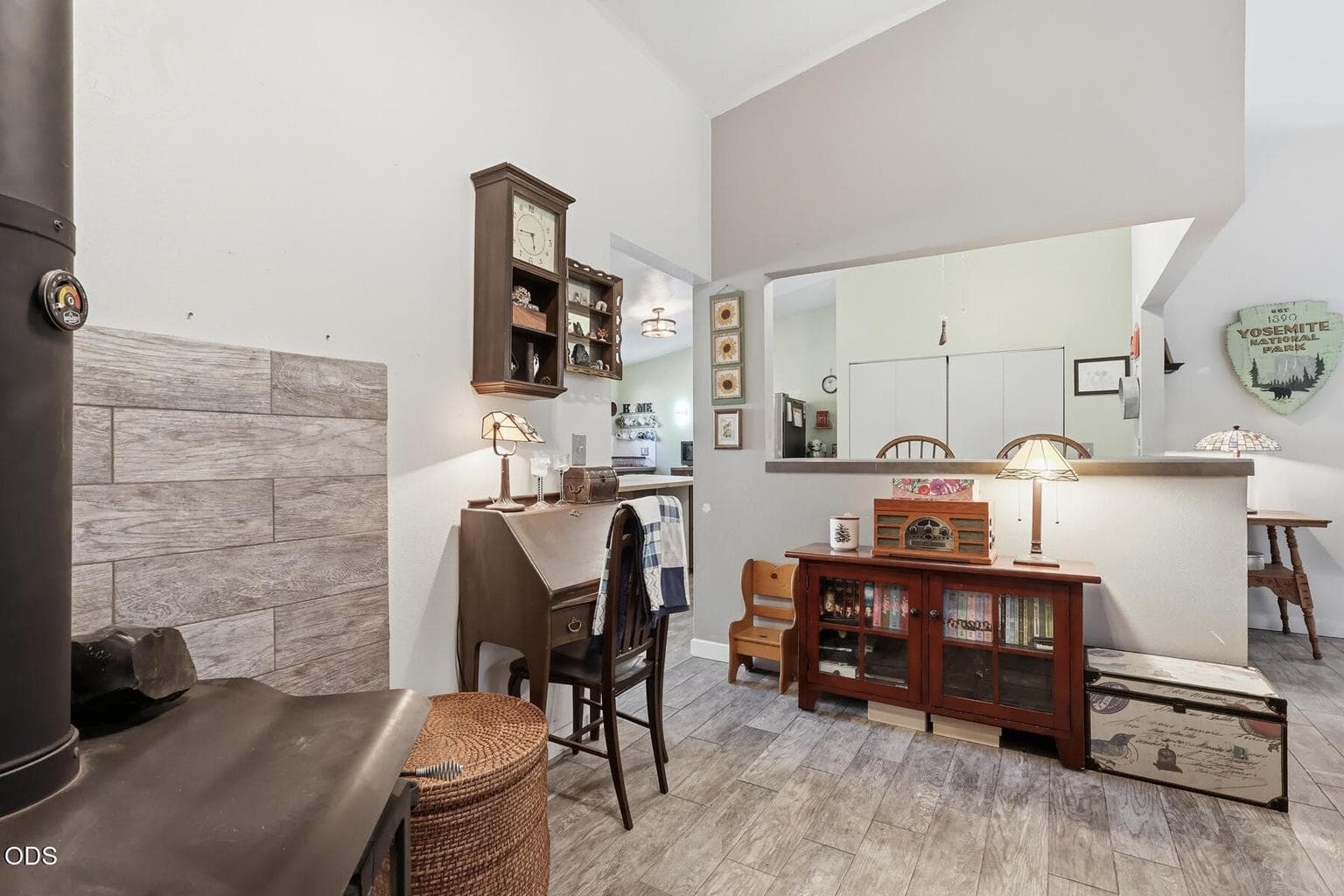 Photo of 16801 Gross Drive 32 of 68