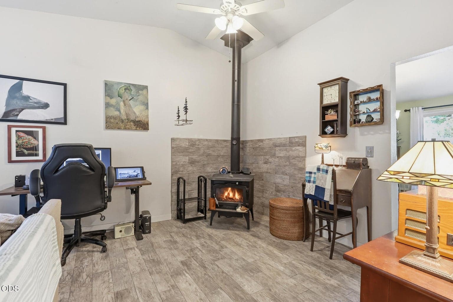 Photo of 16801 Gross Drive 16 of 68