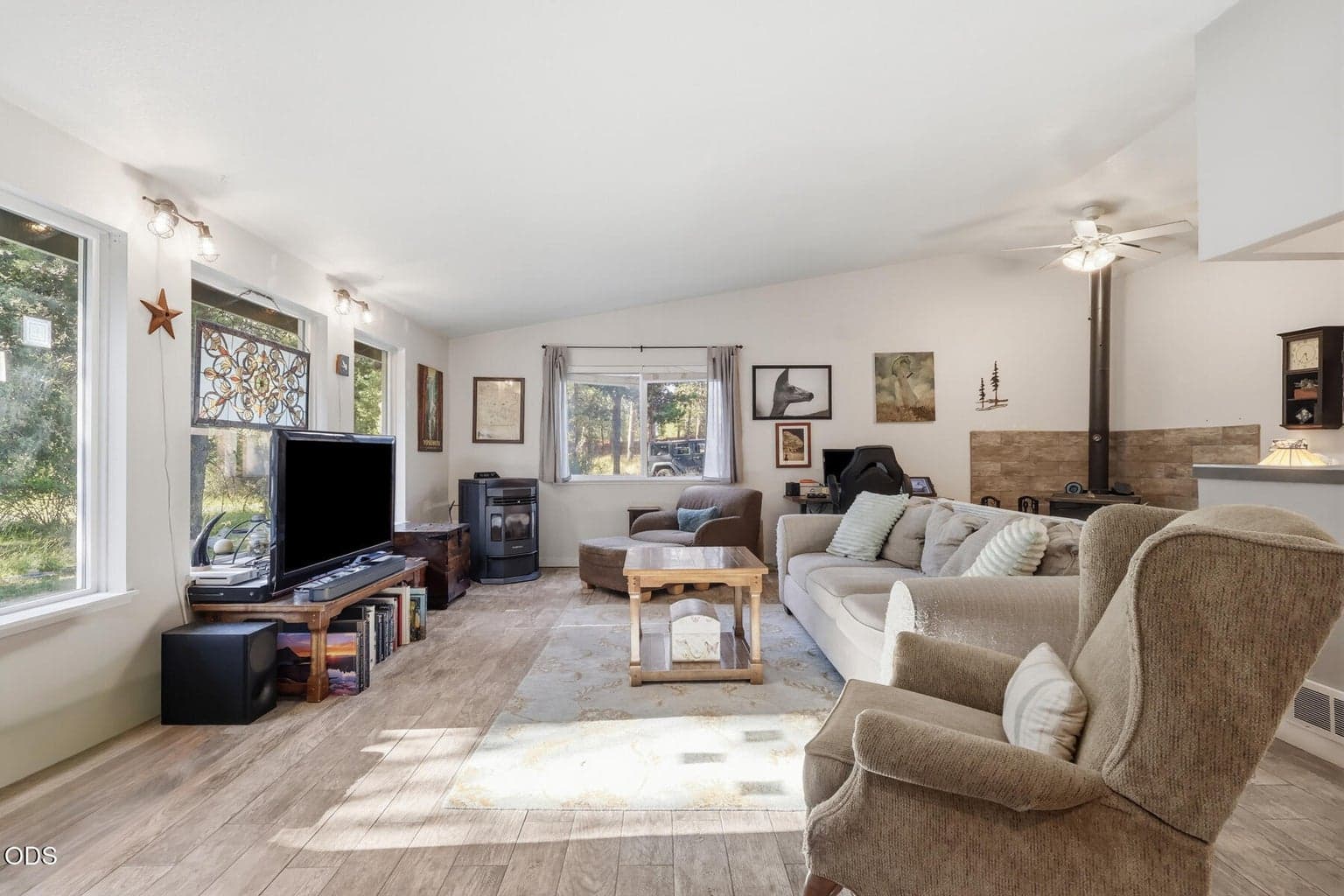 Photo of 16801 Gross Drive 14 of 68