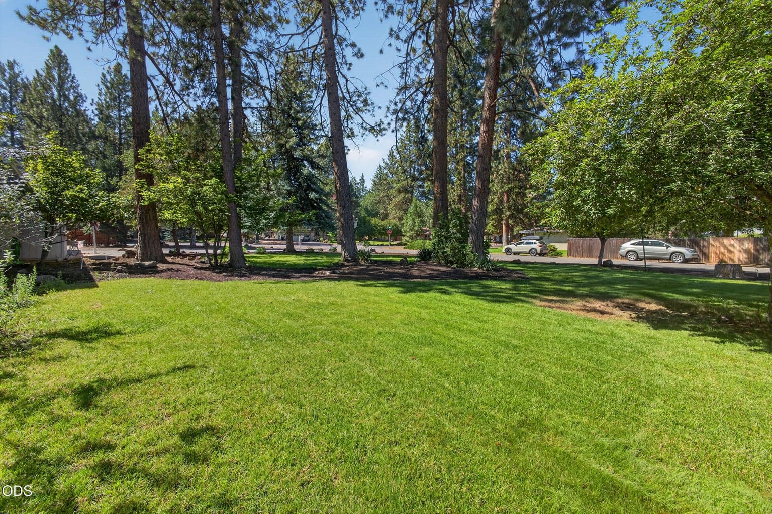 Photo of 60822 Onyx Street 4 of 36