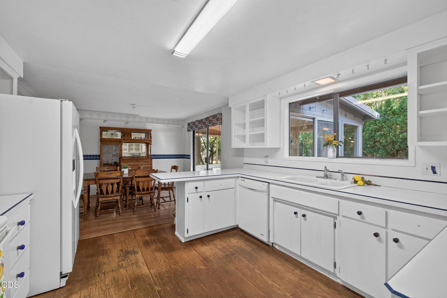 Photo of 60822 Onyx Street 6 of 36