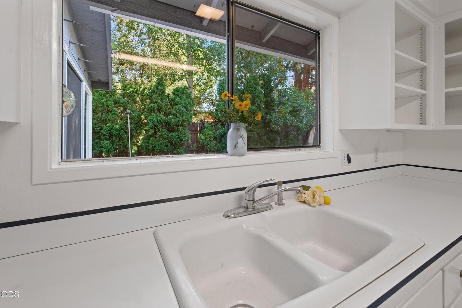 Photo of 60822 Onyx Street 7 of 36