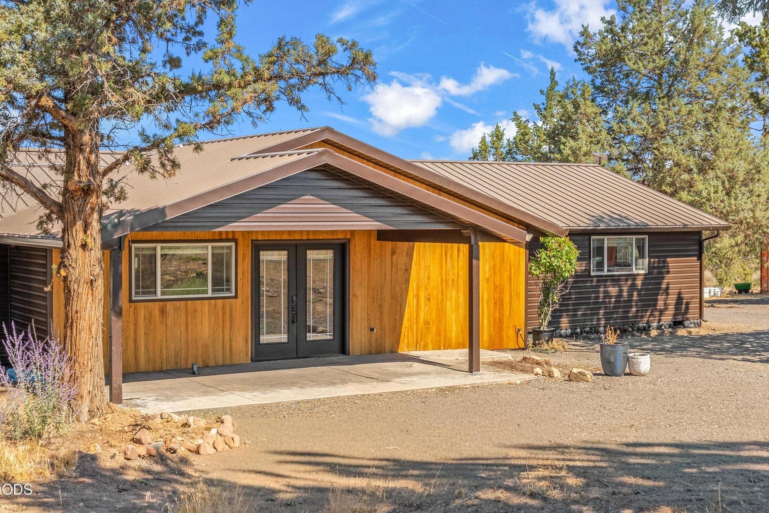 Photo of 7043 Highland Drive 3 of 29