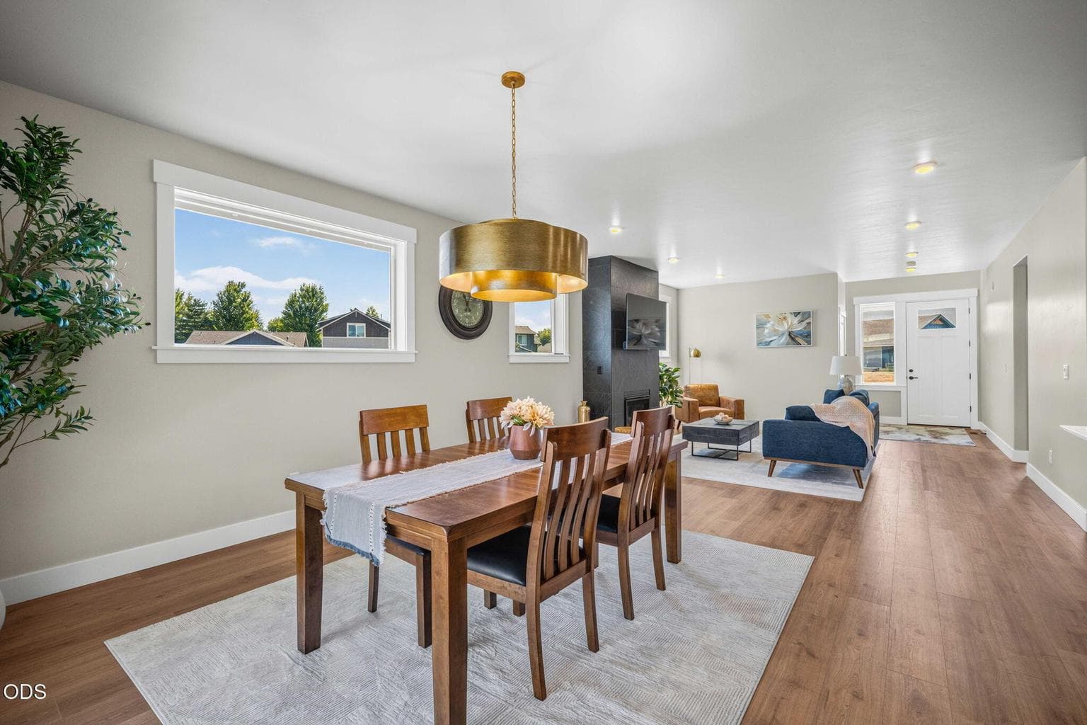Photo of 887 NW 18th Court 20 of 69