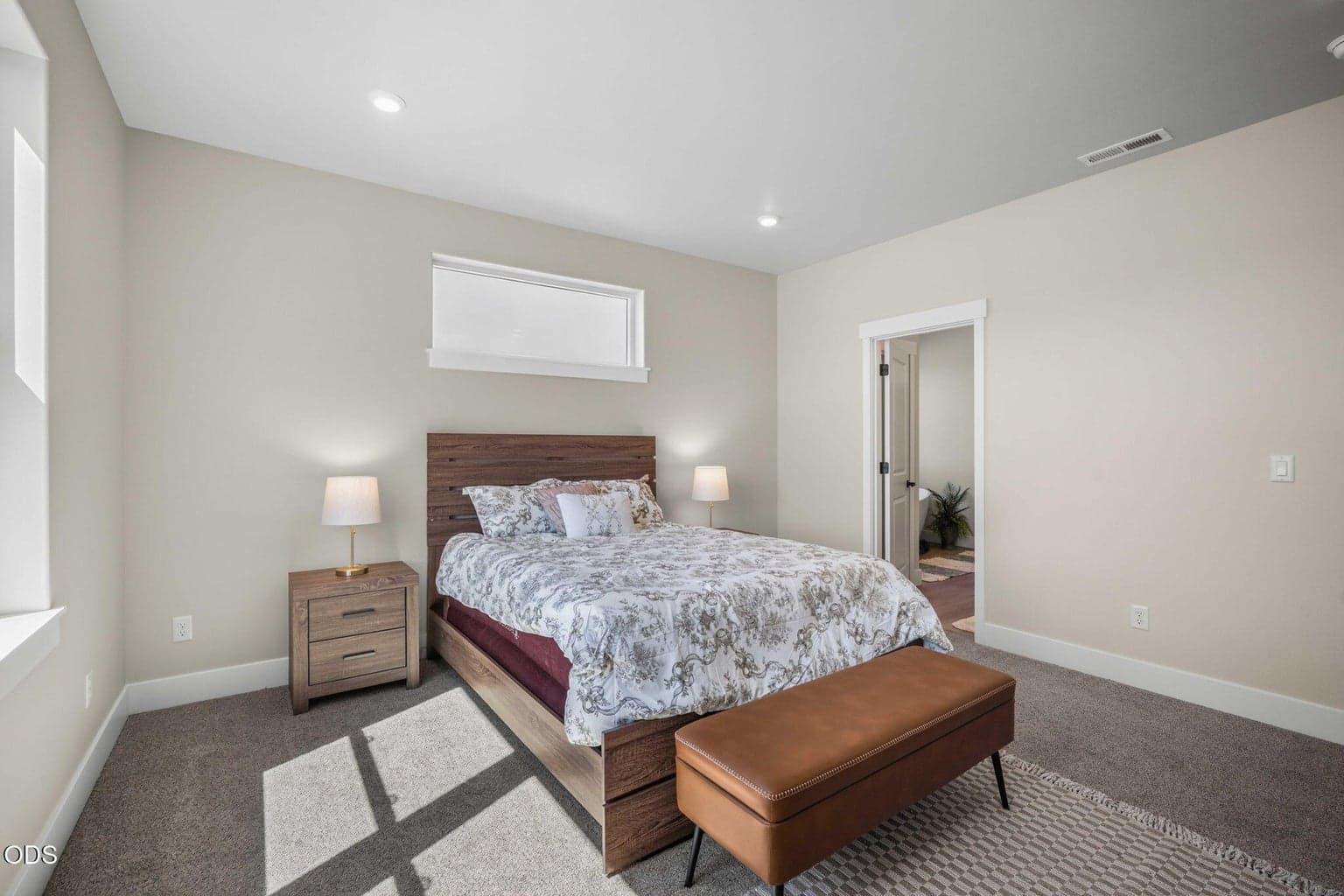 Photo of 887 NW 18th Court 34 of 69