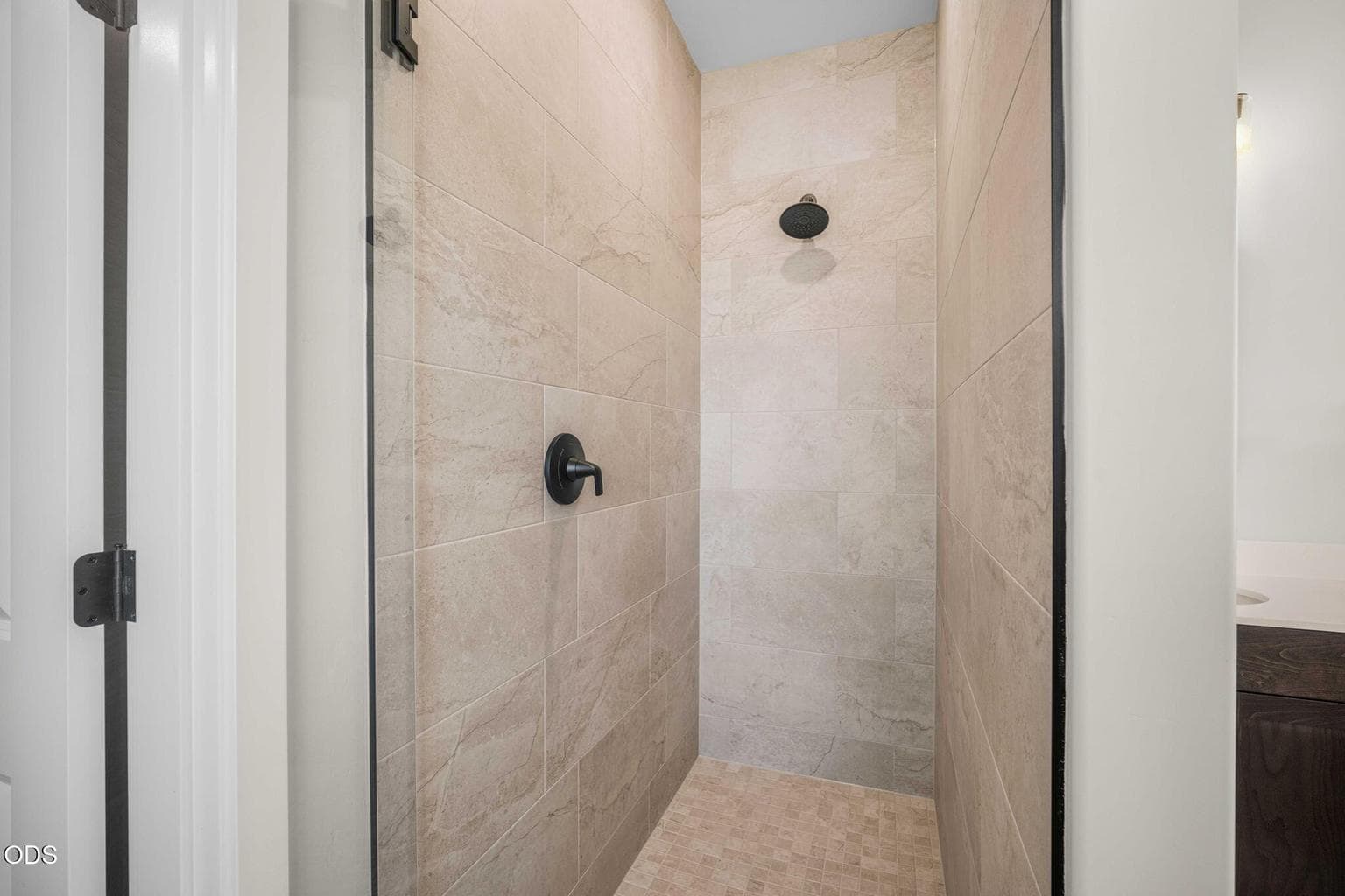 Photo of 887 NW 18th Court 39 of 69