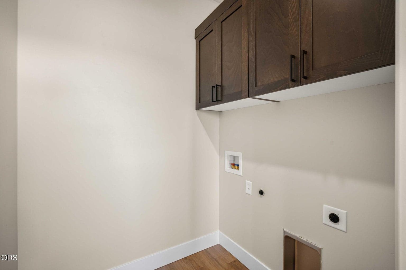 Photo of 887 NW 18th Court 53 of 69