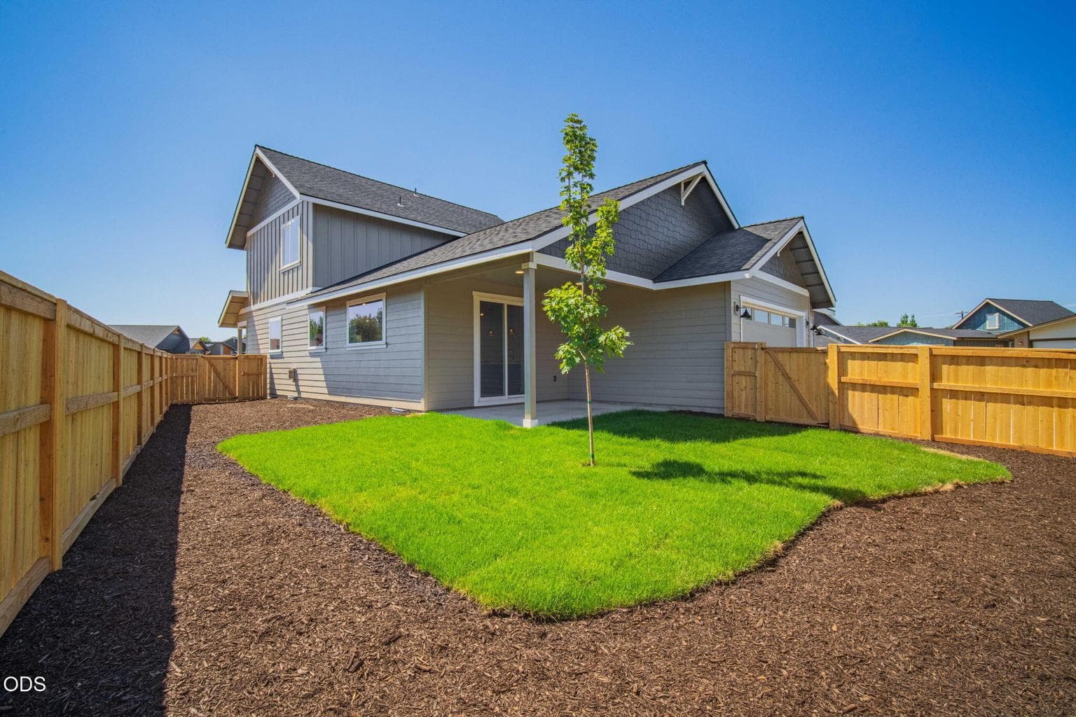 Photo of 887 NW 18th Court 59 of 69