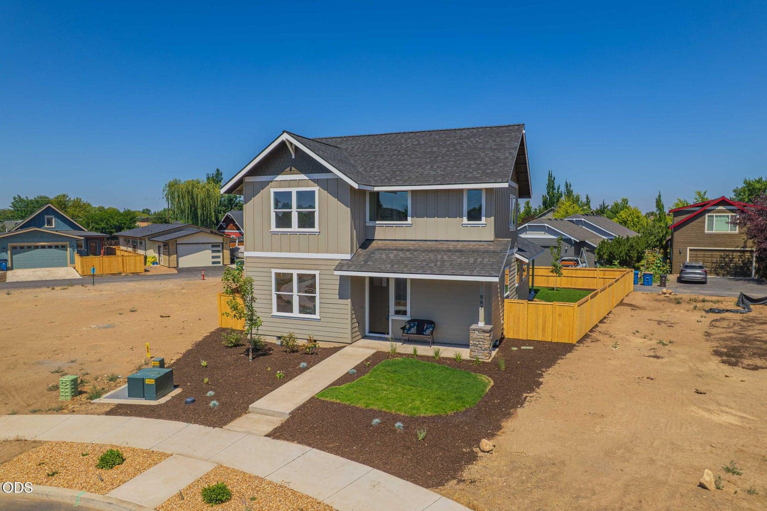 Photo of 887 NW 18th Court 64 of 69