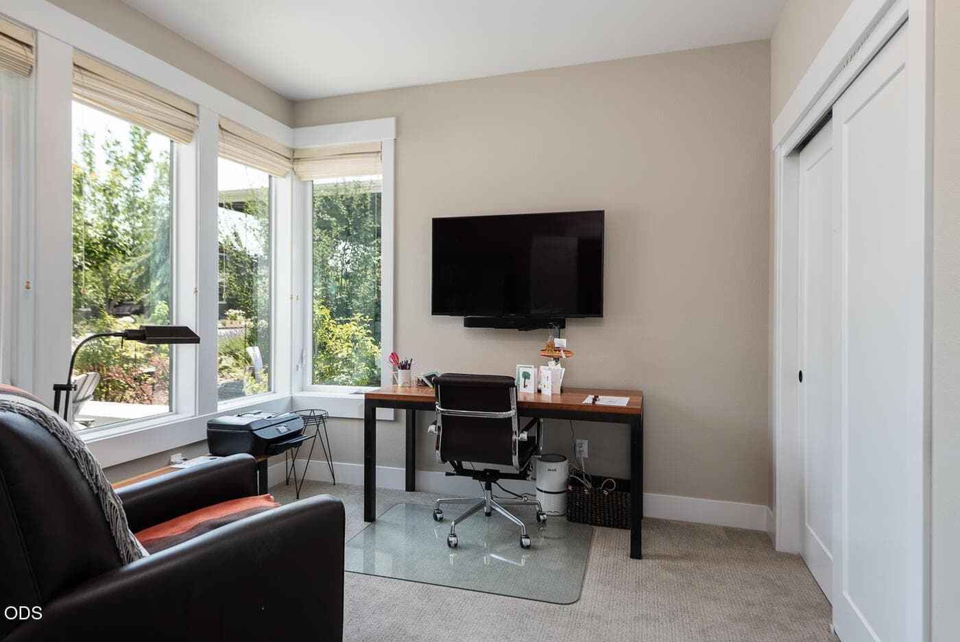 Photo of 2100 Newport Hills Drive 4 of 41