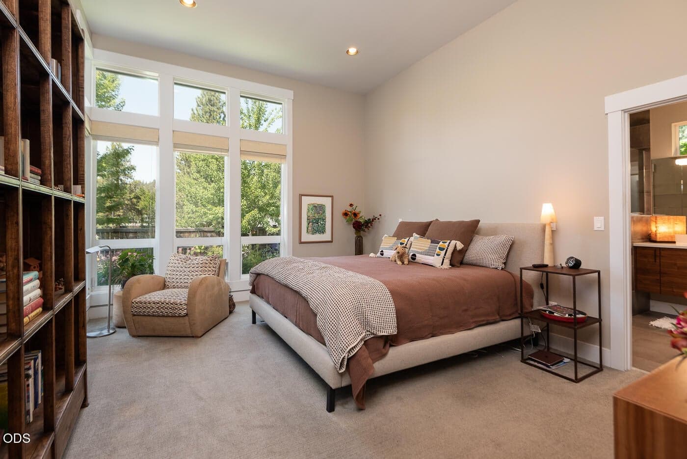 Photo of 2100 NW Newport Hills Drive 14 of 41