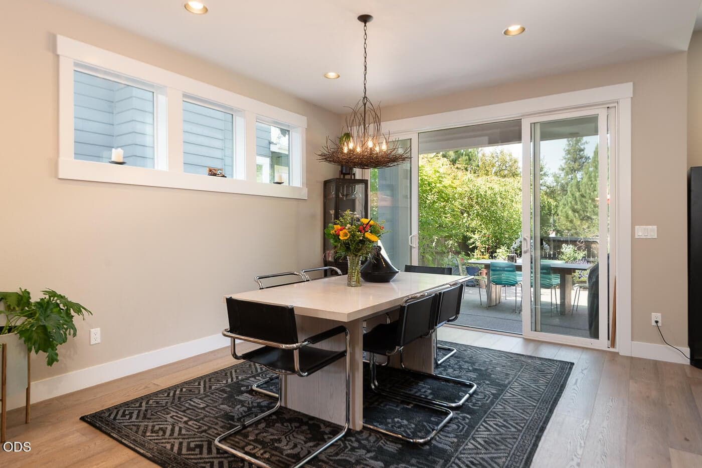 Photo of 2100 NW Newport Hills Drive 13 of 41