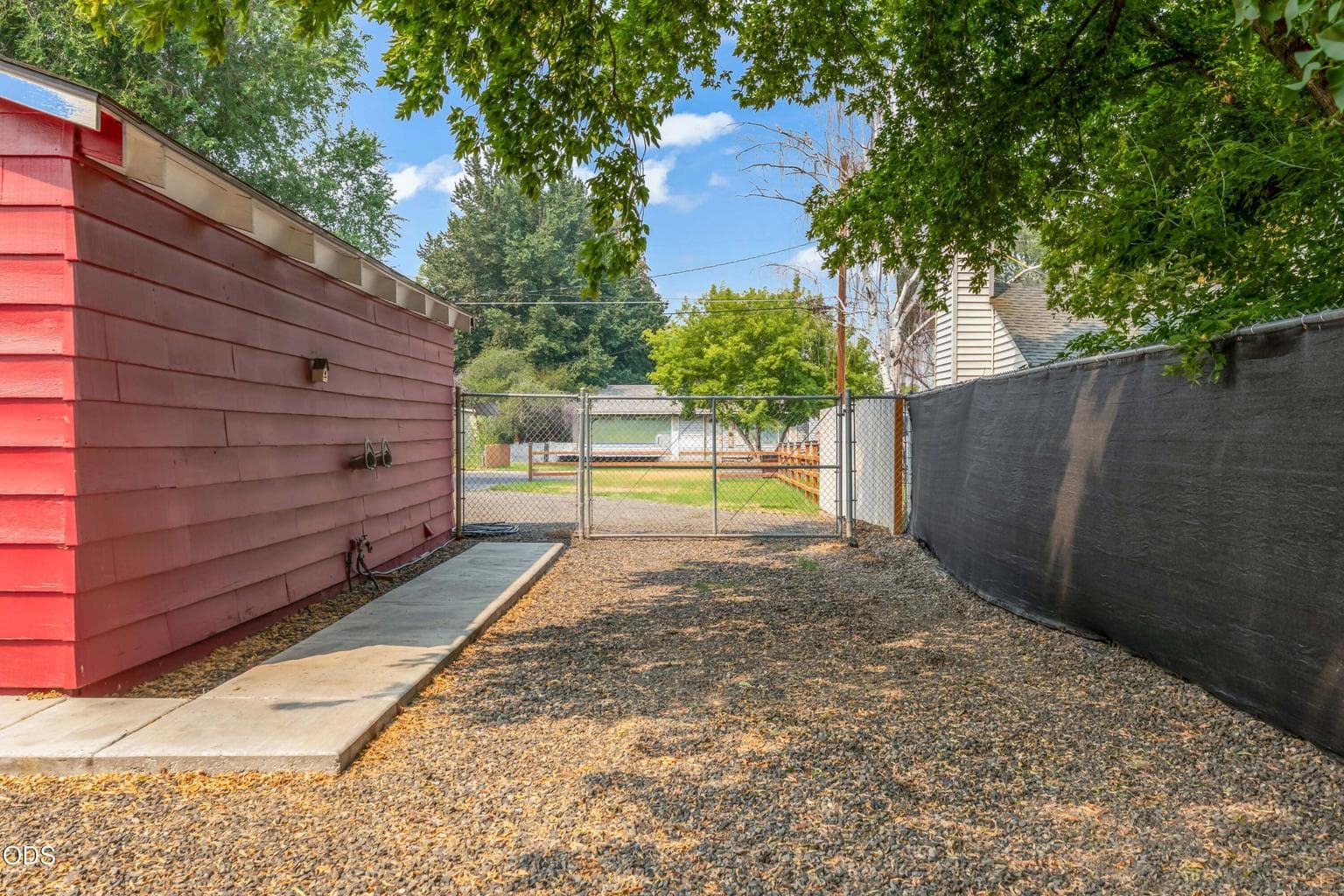 Photo of 796 NE Dunham Street 35 of 36