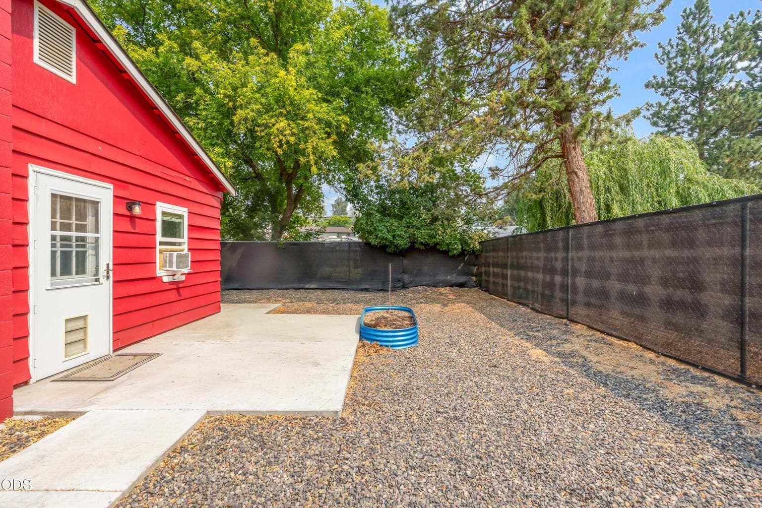 Photo of 796 NE Dunham Street 33 of 36