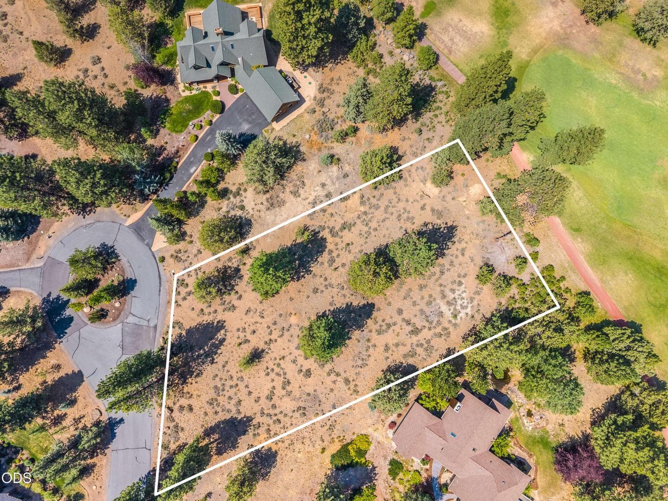 Lot lines are estimates for visual assistance