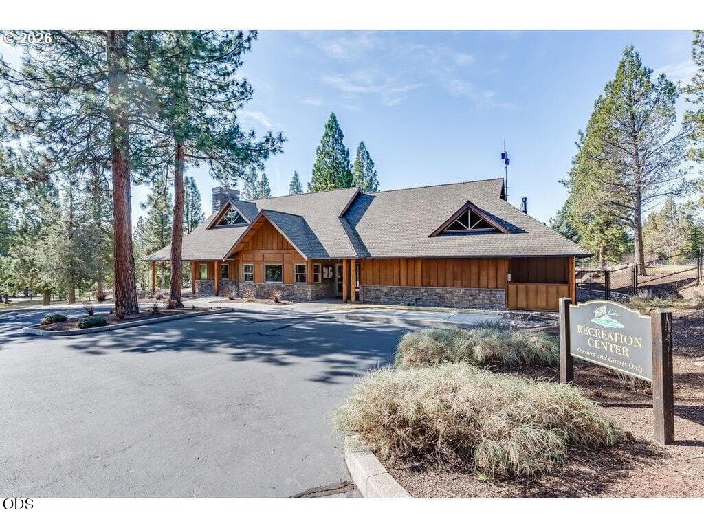 Aspen Lakes Rec Center