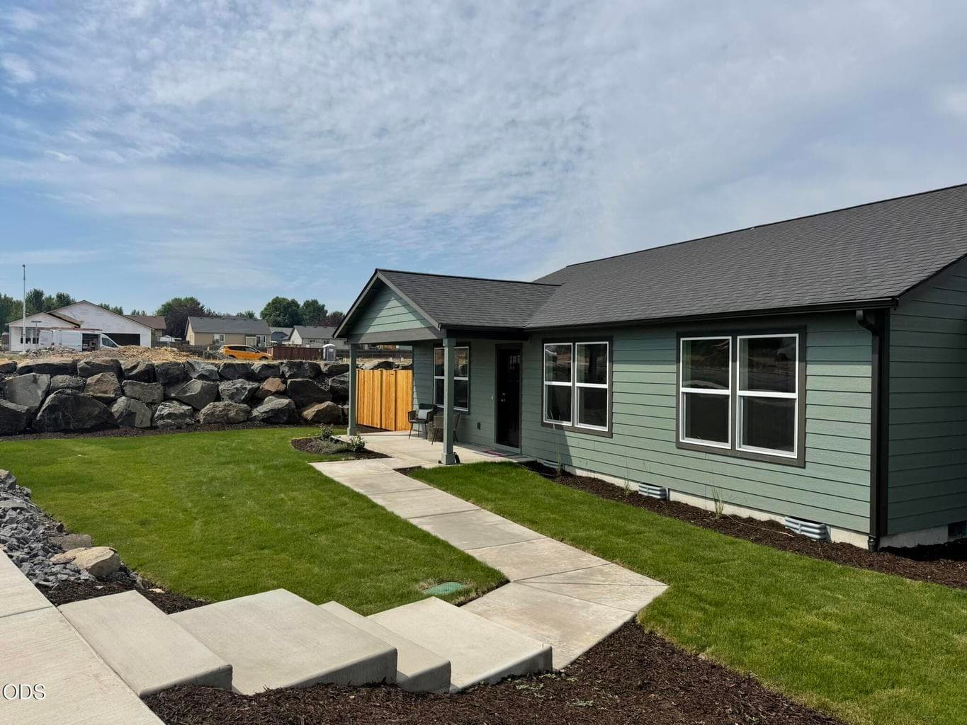 Photo of 651 Mitchell Street 3 of 27