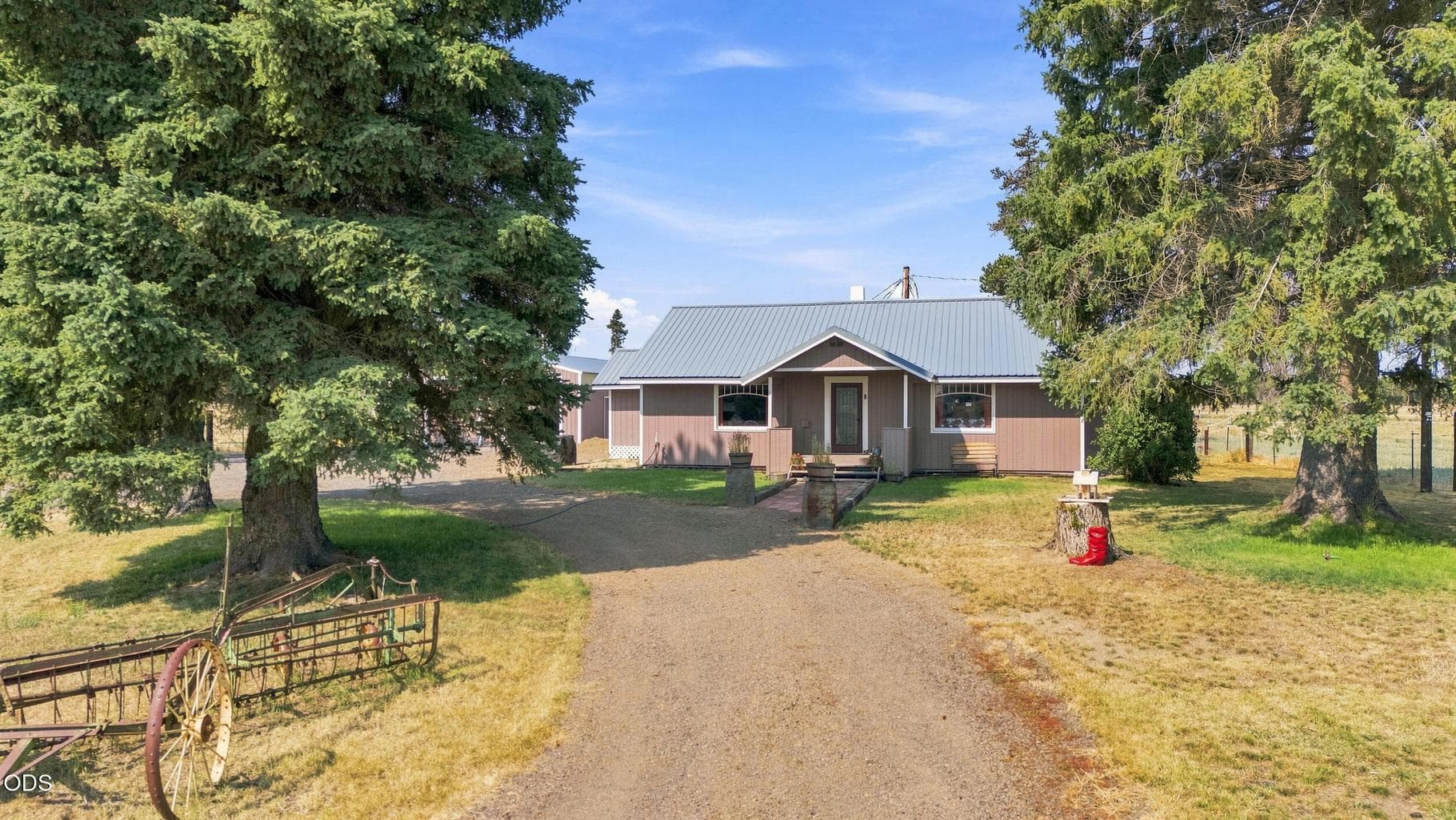 Photo of 50475 Highway 31 2 of 52