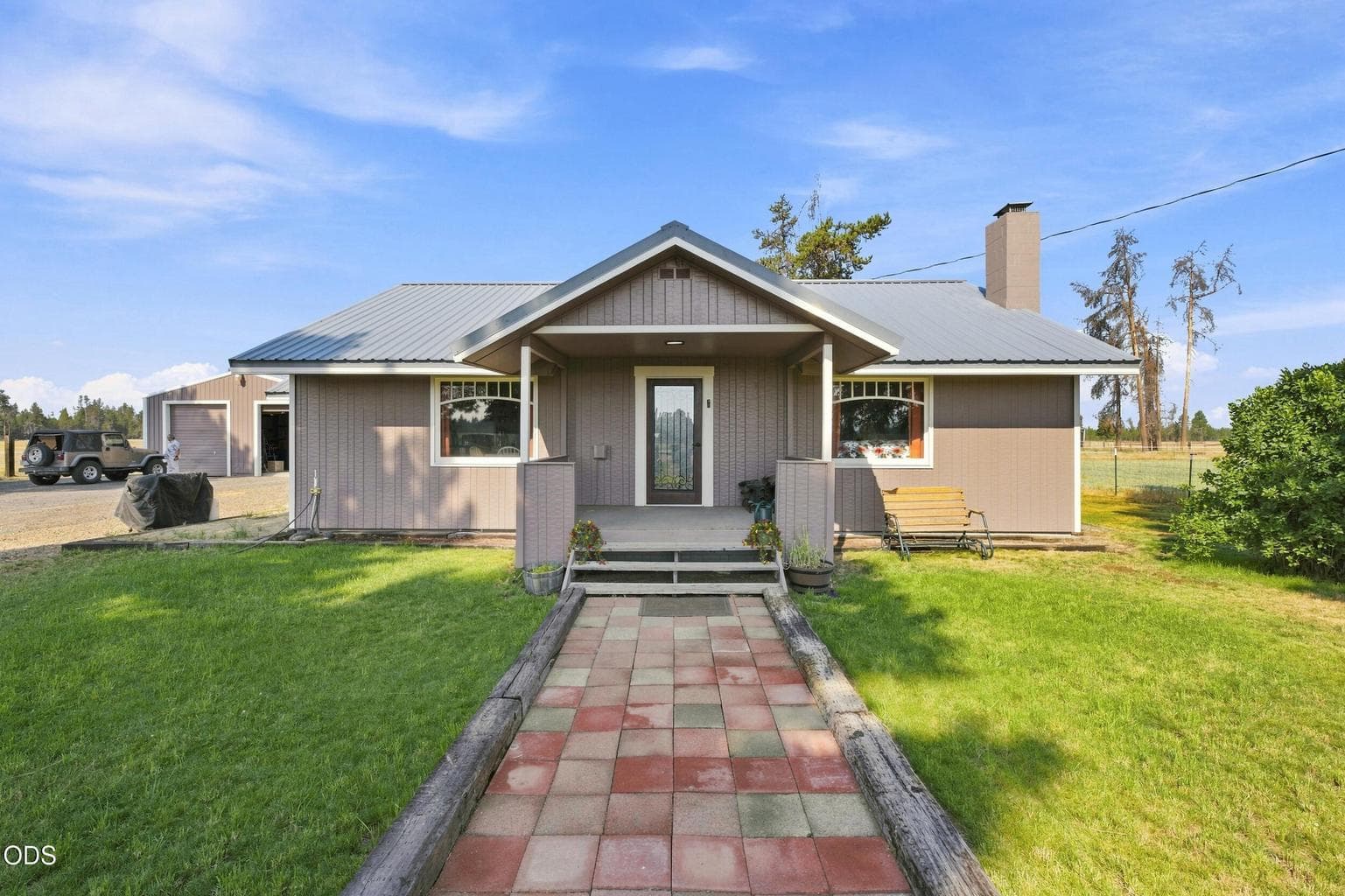 Photo of 50475 Highway 31 3 of 52