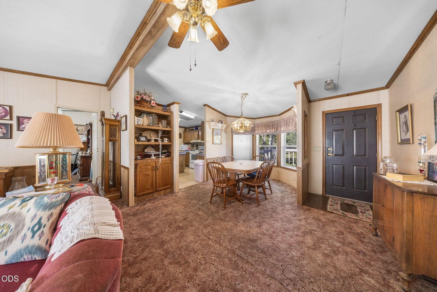 Photo of 21010 Yeoman Road 11 of 33