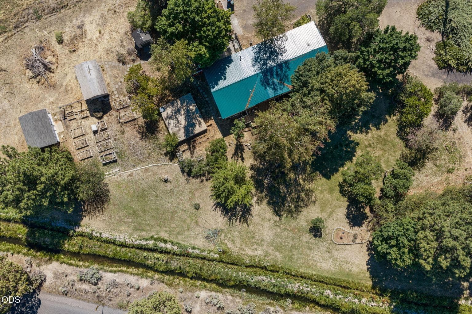 Photo of 21010 Yeoman Road 33 of 33