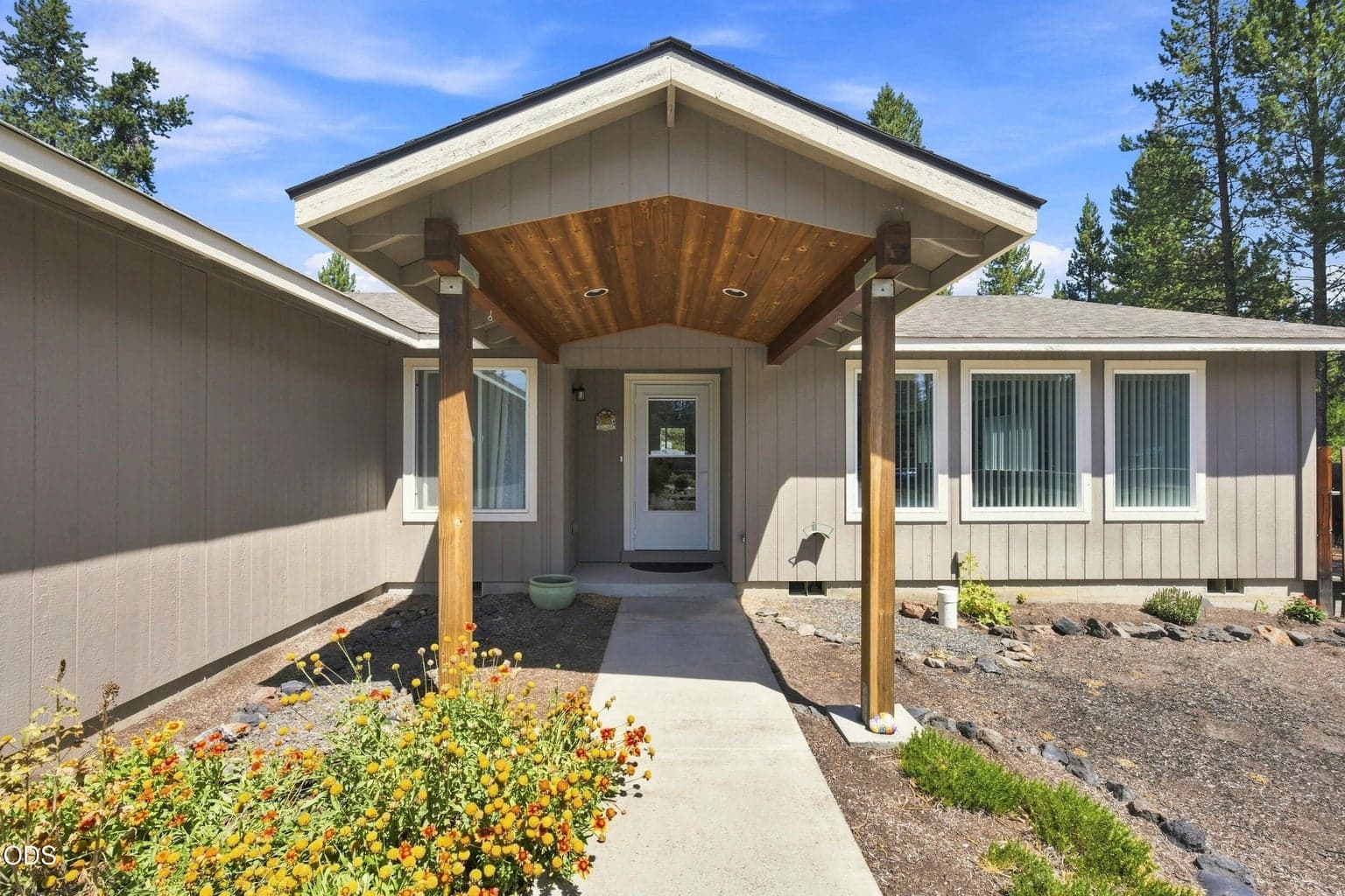 Photo of 16108 Leona Lane 3 of 49