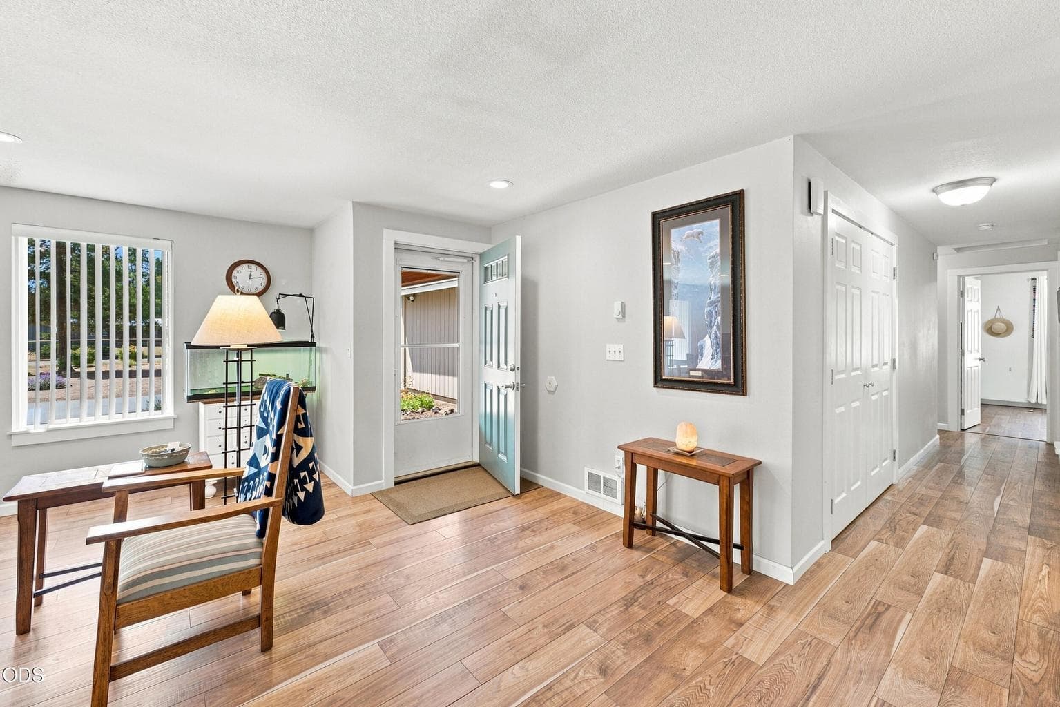Photo of 16108 Leona Lane 4 of 49