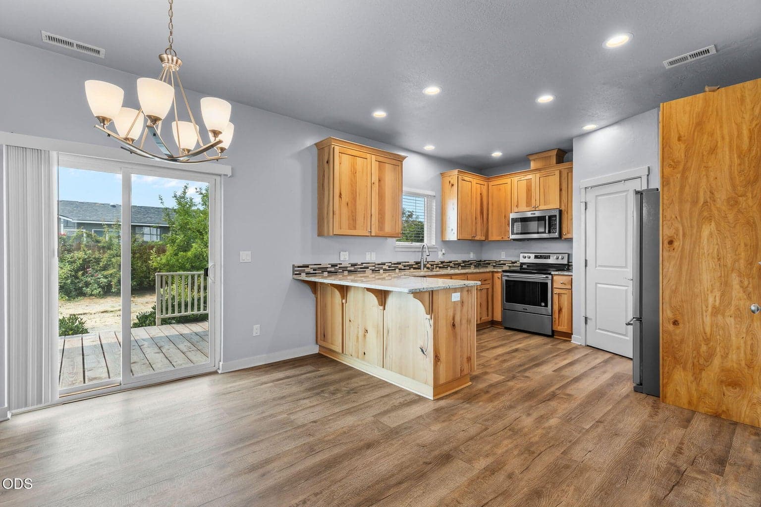 Photo of 229 Alfalfa Drive 8 of 31