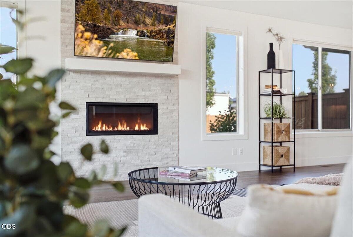 Cozy fireplace for chilly Bend evenings.