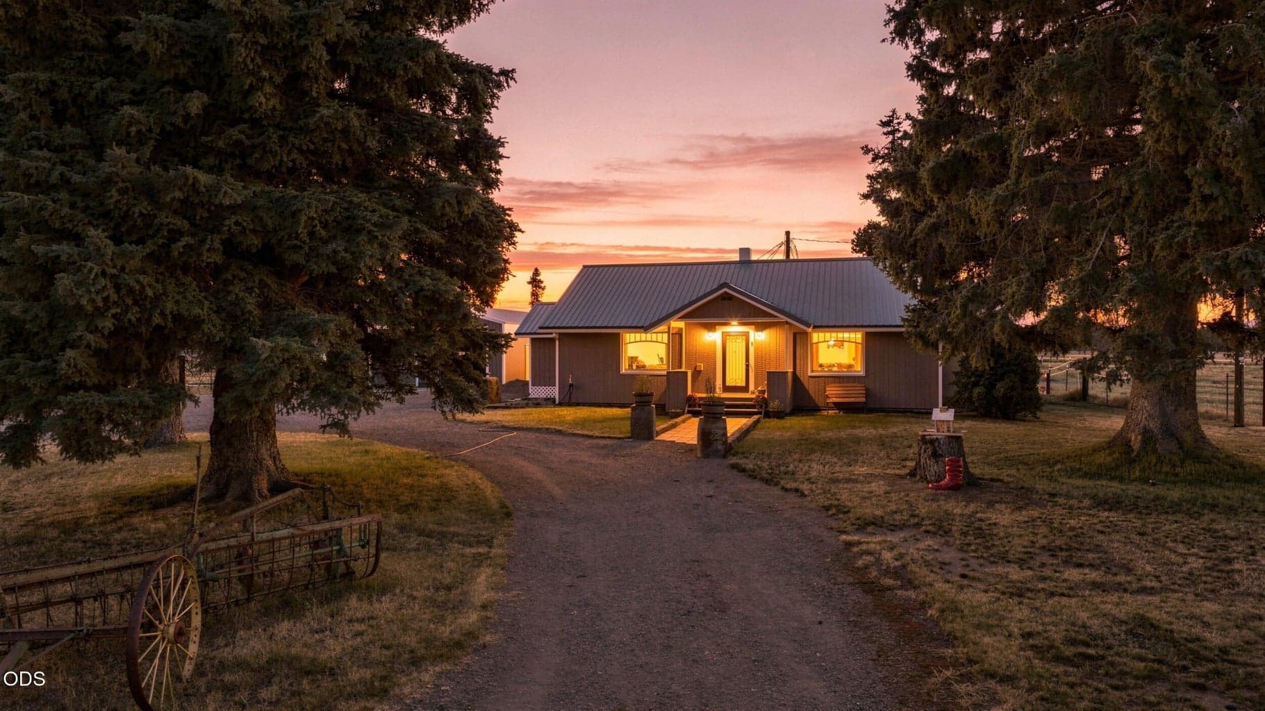 Photo of 50475 Highway 31 1 of 52