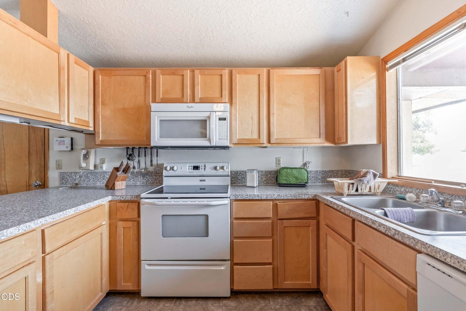 Photo of 410 SE 10th Street 6 of 25