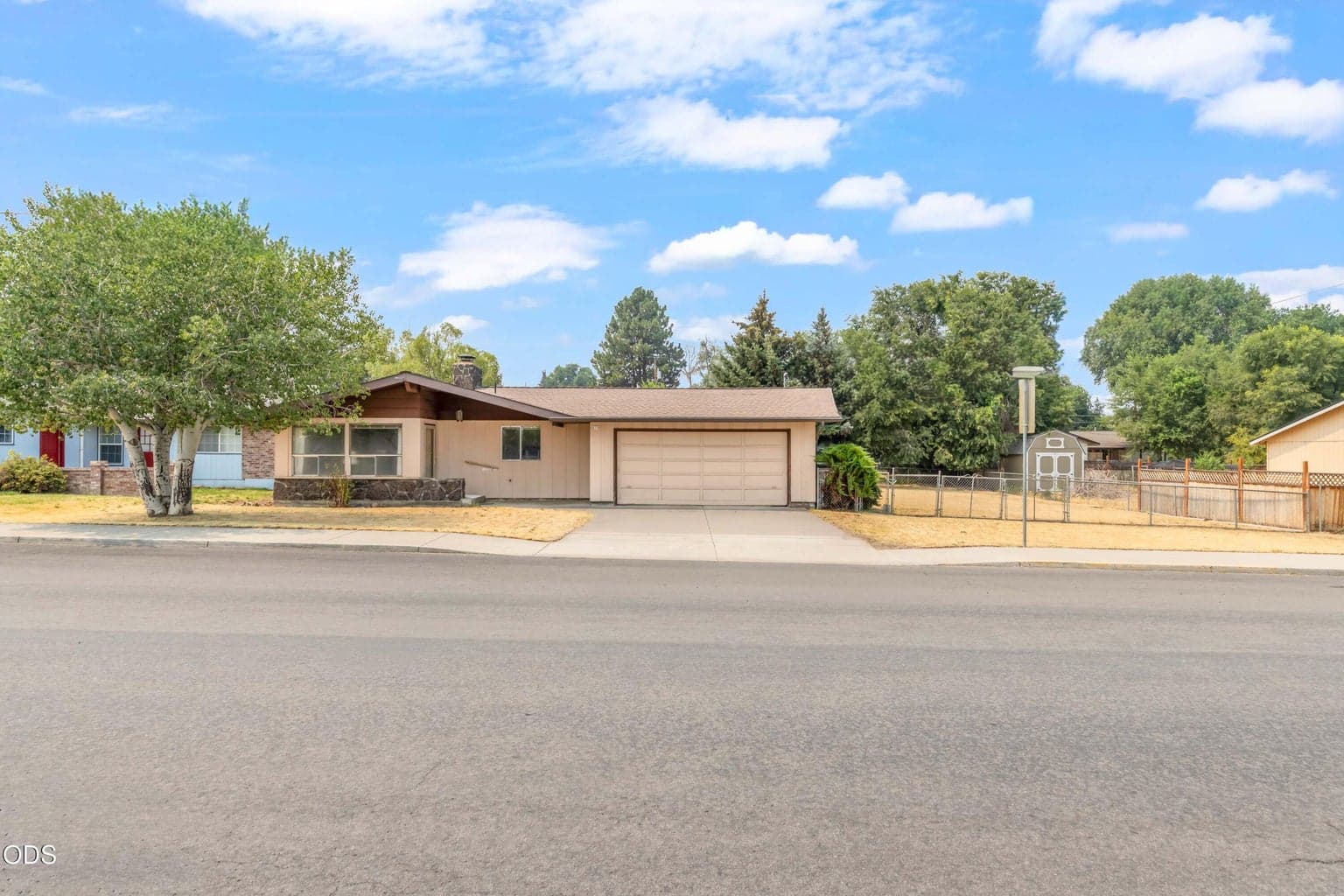 Photo of 410 SE 10th Street 25 of 25