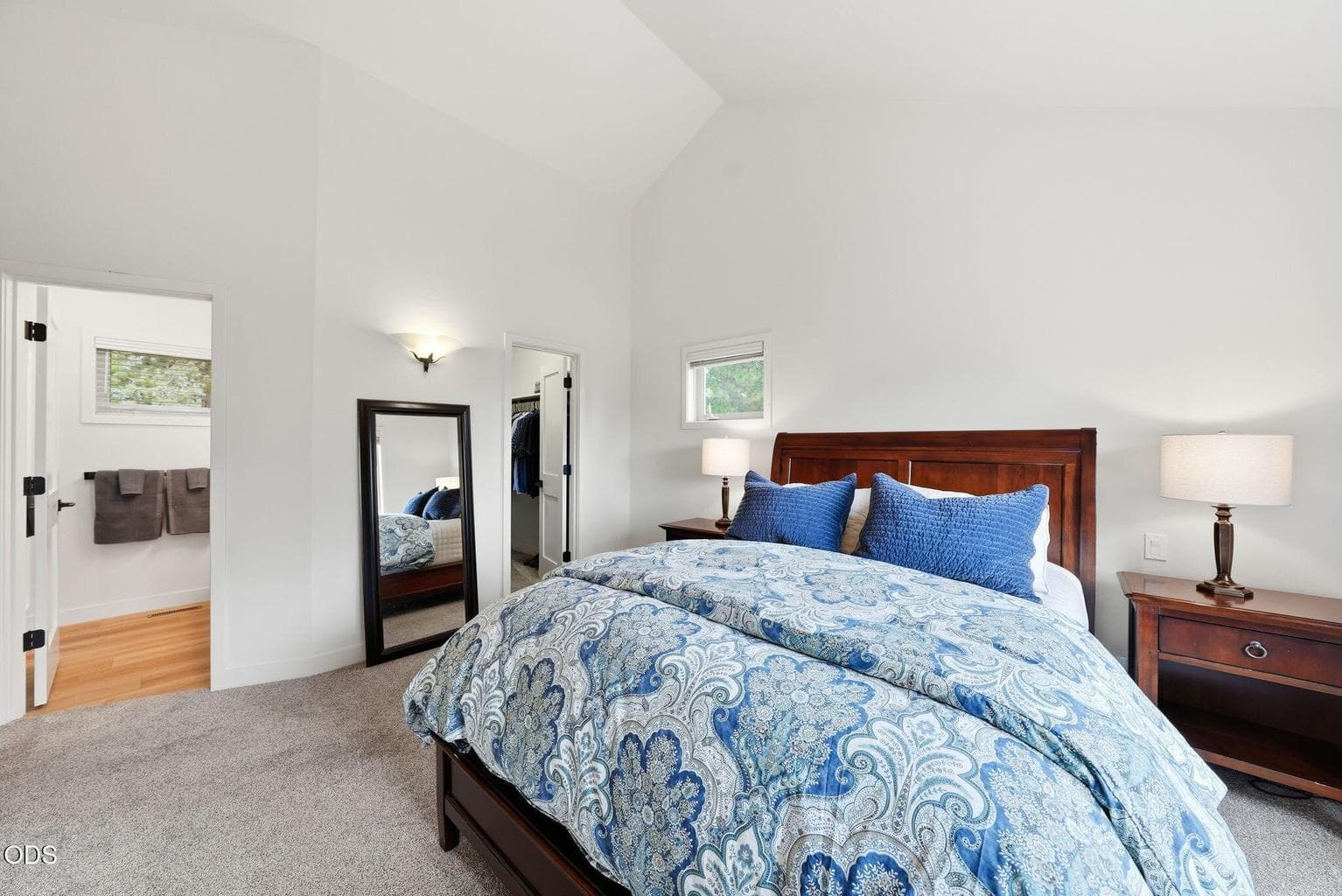 Photo of 1287 NW City Heights Drive 12 of 37