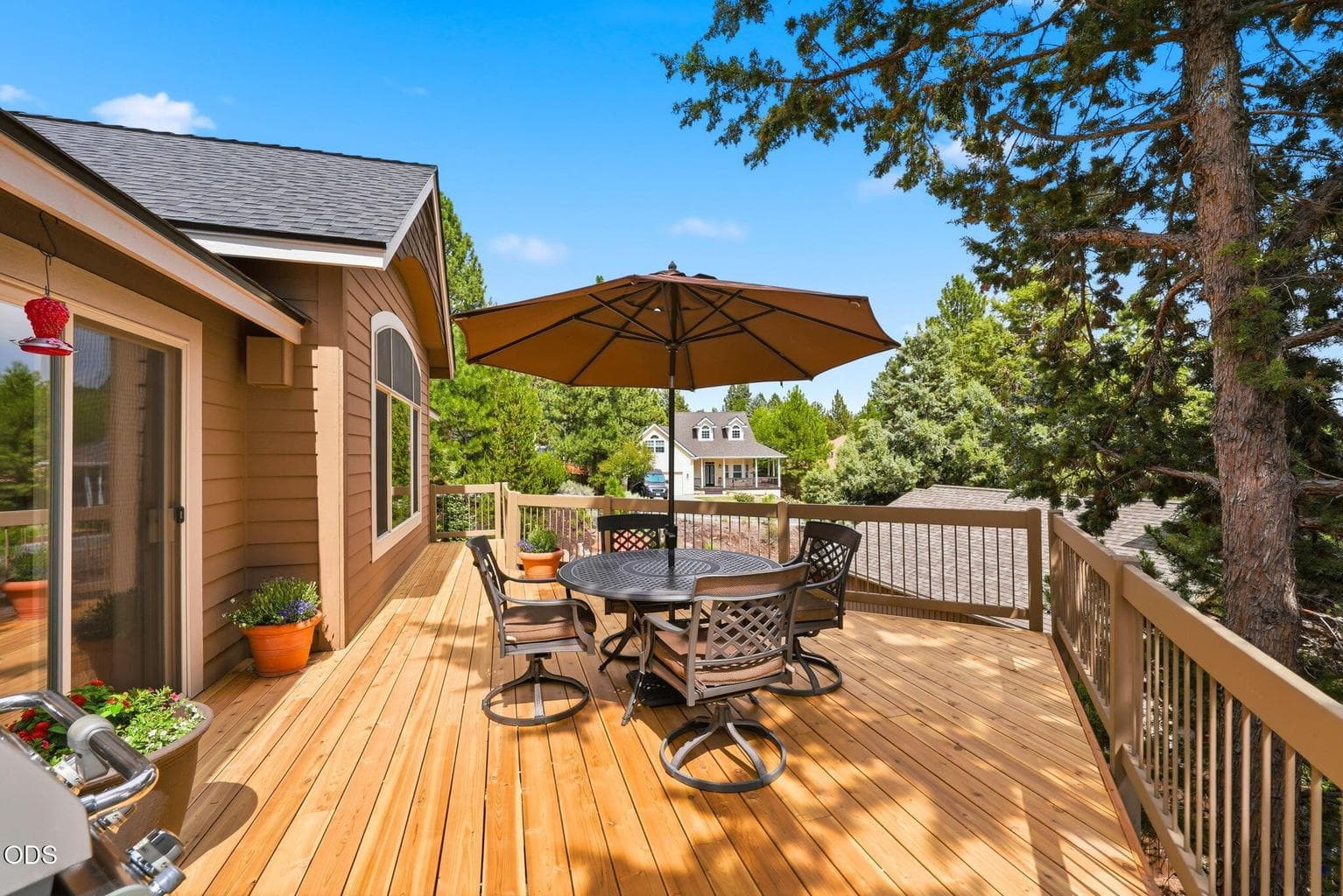 Photo of 1287 NW City Heights Drive 23 of 37
