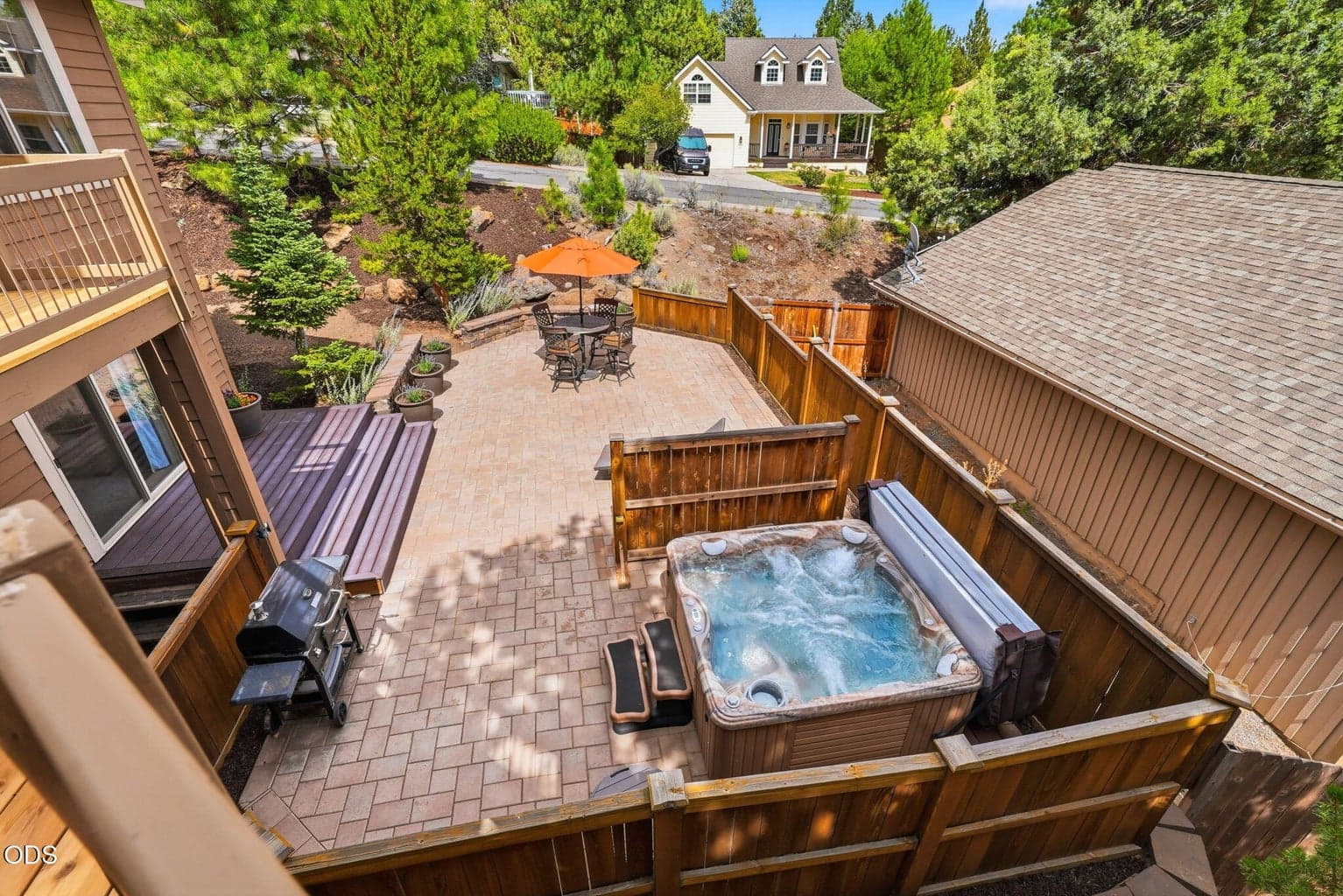Photo of 1287 NW City Heights Drive 24 of 37