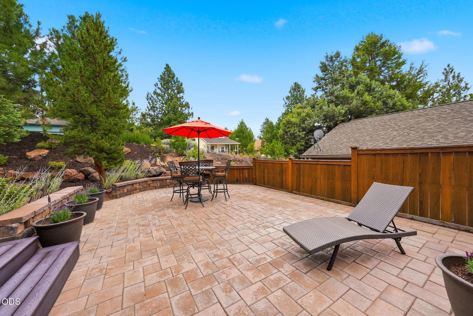 Photo of 1287 NW City Heights Drive 27 of 37