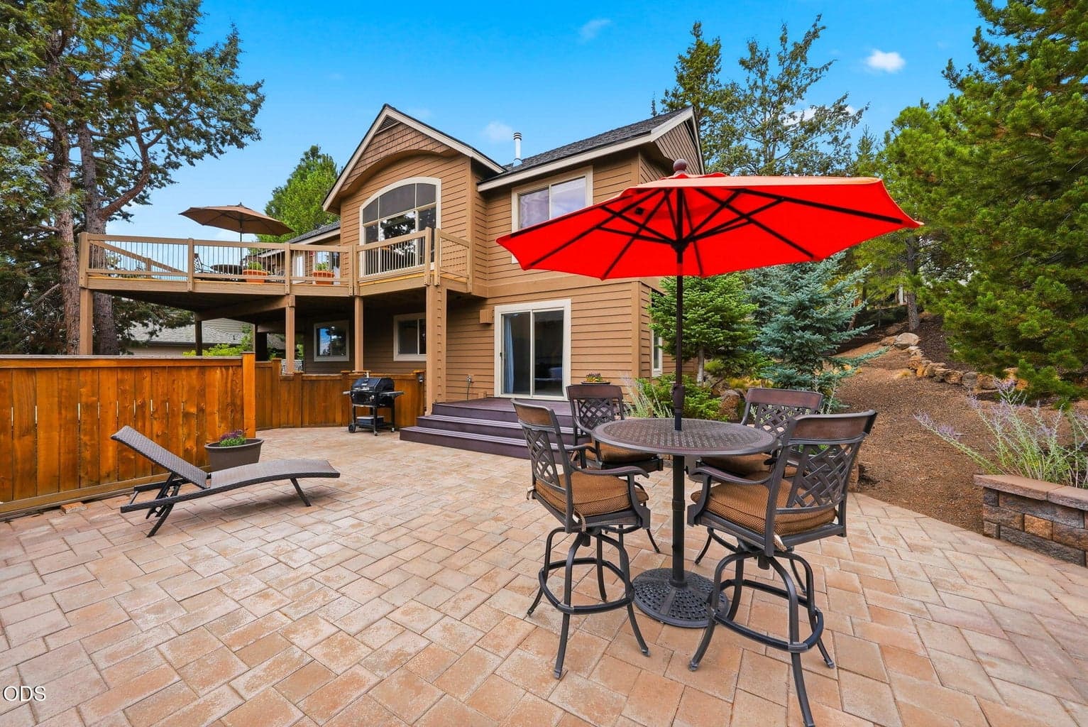 Photo of 1287 NW City Heights Drive 28 of 37