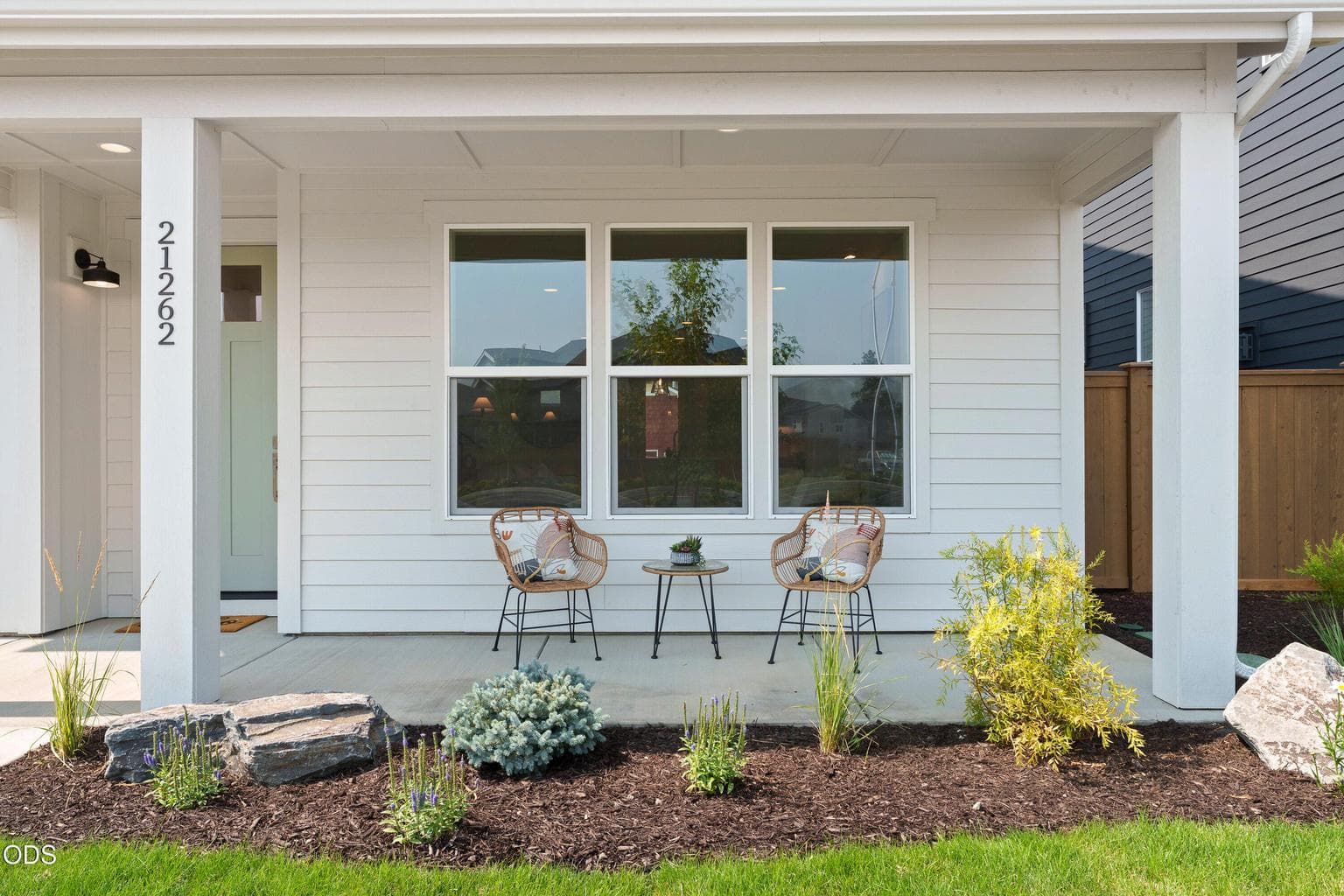 Photo of 21262 Beall Drive 3 of 46